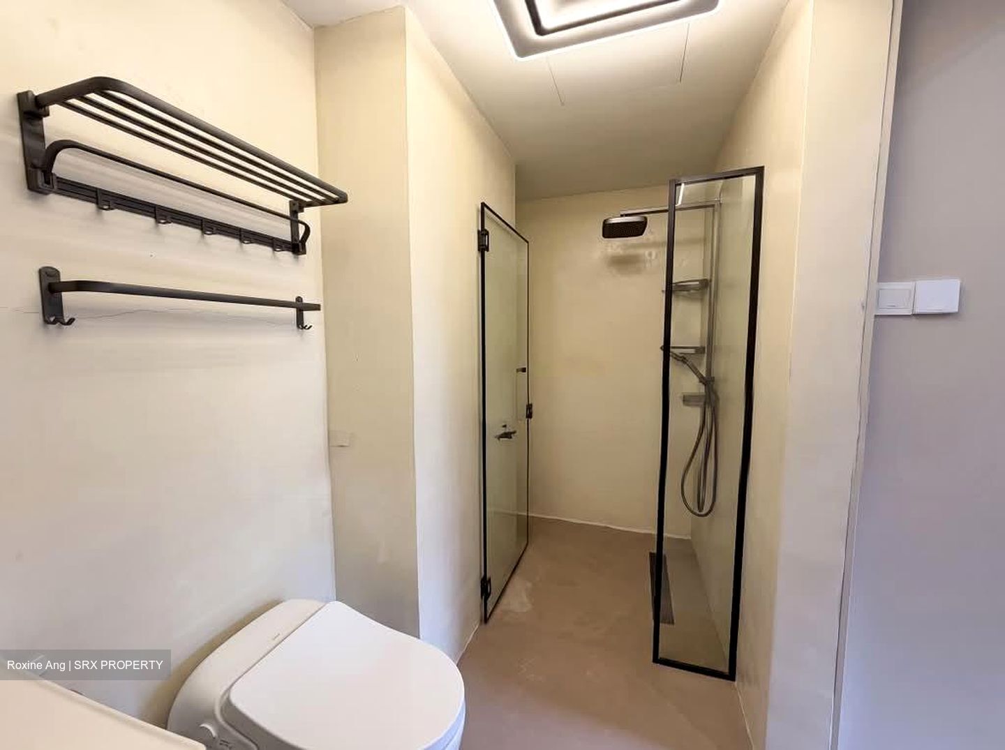 Seletaris (D27), Condominium #616090581